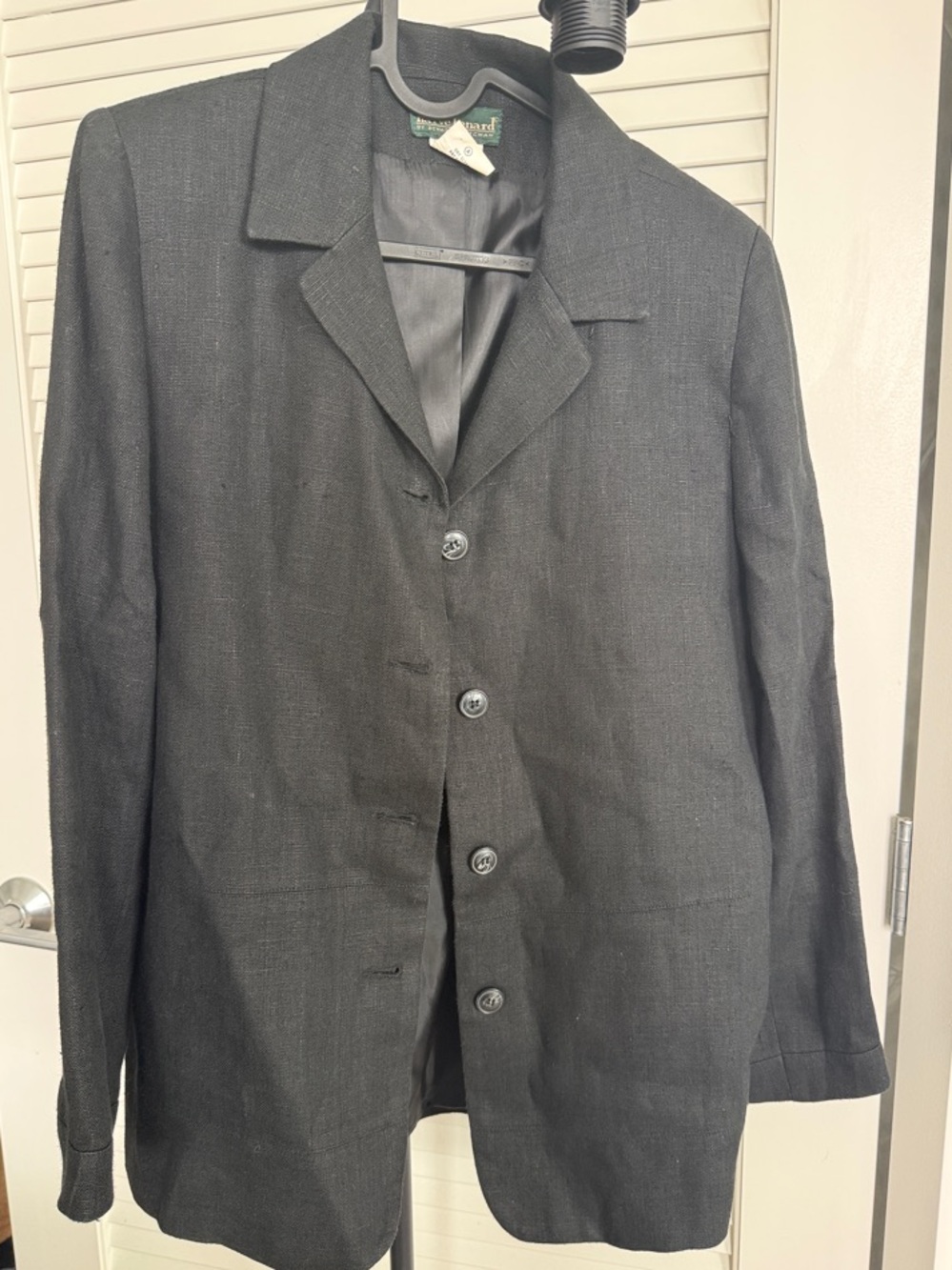 Harve Benard Black 100% linen blazer